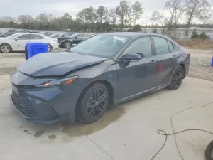 2025 TOYOTA CAMRY