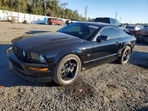 2005 FORD MUSTANG