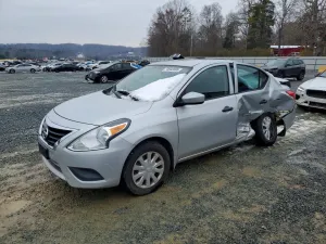 2016 NISSAN VERSA