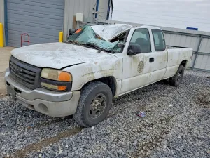 2004 GMC SIERRA