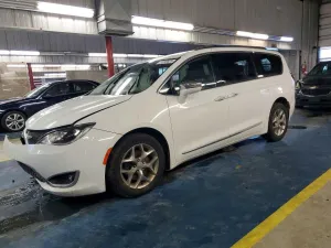 2018 CHRYSLER PACIFICA