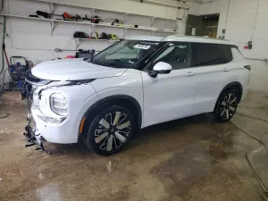 2025 MITSUBISHI OUTLANDER