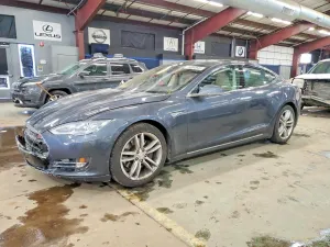 2015 TESLA MODEL S