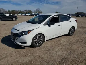 2024 NISSAN VERSA