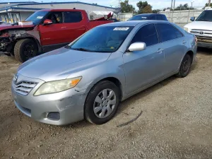 2011 TOYOTA CAMRY
