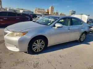 2013 LEXUS ES350
