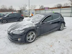 2015 TESLA MODEL S