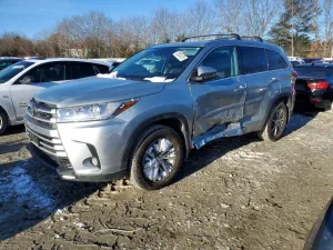 2018 TOYOTA HIGHLANDER