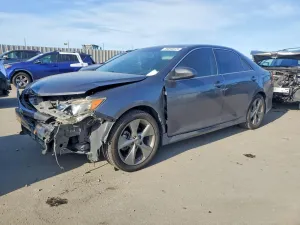 2013 TOYOTA CAMRY