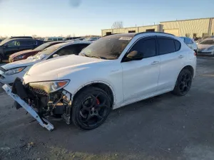 2022 ALFA ROMEO STELVIO