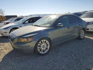 2005 VOLVO S40