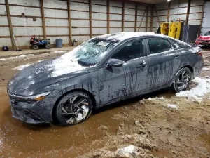 2024 HYUNDAI ELANTRA