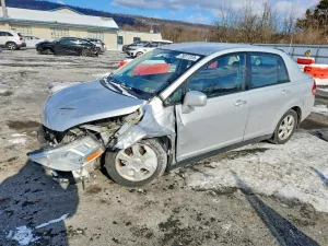 2011 NISSAN VERSA