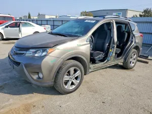2015 TOYOTA RAV4