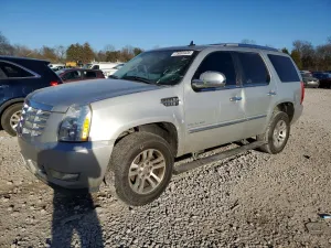 2011 CADILLAC ESCALADE