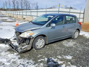 2011 NISSAN VERSA