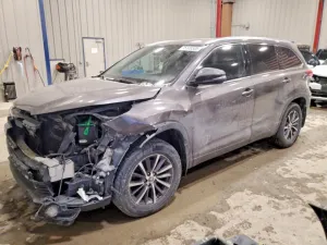 2017 TOYOTA HIGHLANDER