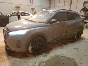 2022 NISSAN KICKS