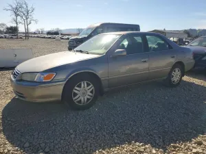 2001 TOYOTA CAMRY