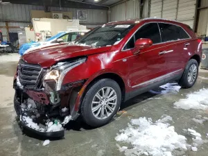 2017 CADILLAC XT5