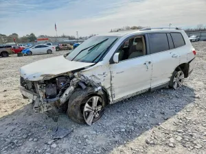 2013 TOYOTA HIGHLANDER