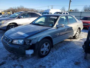 2001 TOYOTA CAMRY