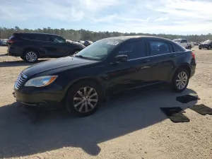 2013 CHRYSLER 200