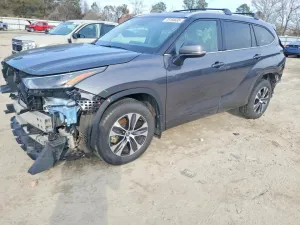 2022 TOYOTA HIGHLANDER