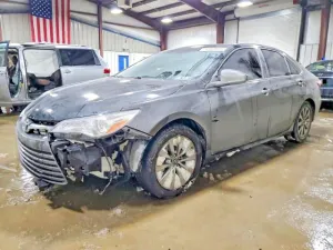 2017 TOYOTA CAMRY