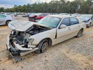 2000 LINCOLN TOWNCAR
