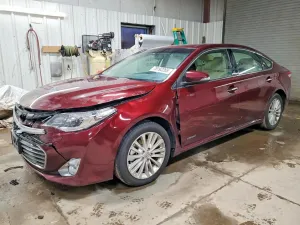 2013 TOYOTA AVALON