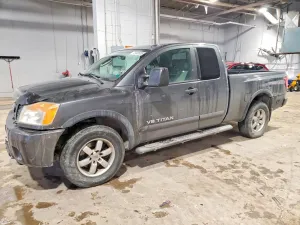 2010 NISSAN TITAN