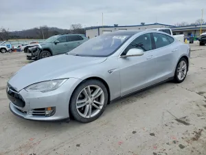 2015 TESLA MODEL S