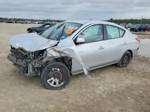 2012 NISSAN VERSA