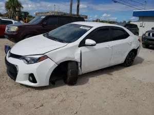 2015 TOYOTA COROLLA