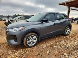 2024 NISSAN KICKS