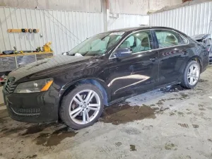 2014 VOLKSWAGEN PASSAT