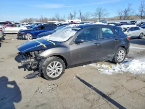2013 MAZDA 3