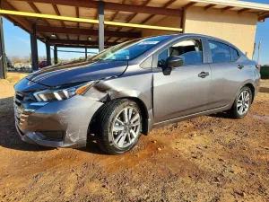 2024 NISSAN VERSA