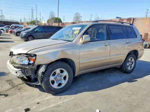 2004 TOYOTA HIGHLANDER