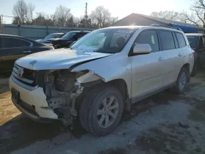 2013 TOYOTA HIGHLANDER