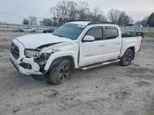 2018 TOYOTA TACOMA