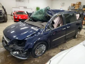 2015 CHRYSLER MINIVAN