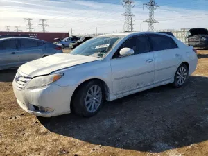 2011 TOYOTA AVALON