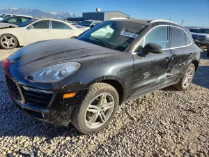 2015 PORSCHE MACAN