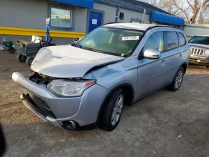 2015 MITSUBISHI OUTLANDER