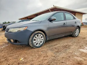 2013 KIA FORTE