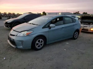2015 TOYOTA PRIUS