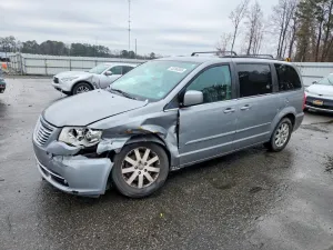 2014 CHRYSLER MINIVAN