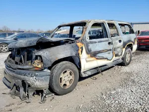 2004 CHEVROLET SUBURBAN